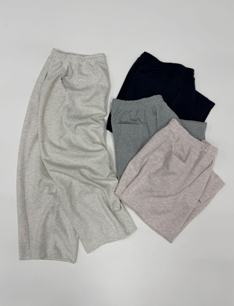 リラックスベストコーデ