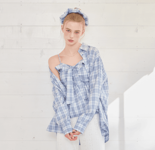 チェックシャツ×チェックビスチェのコーディネート